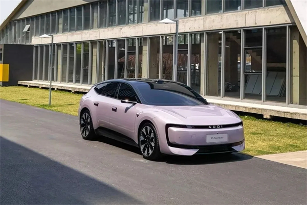 銷量七連漲，汽車工業(yè)轉(zhuǎn)型之“上汽范本”